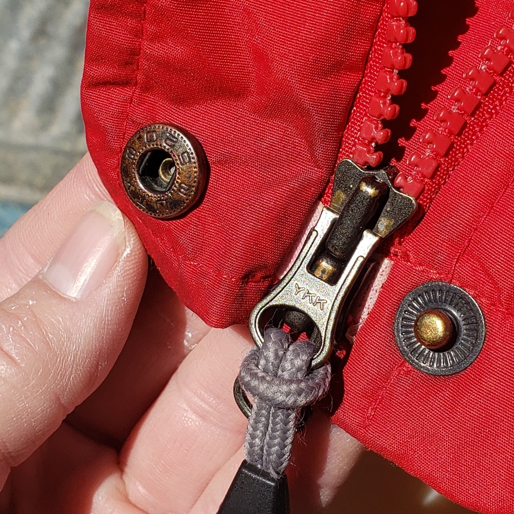 Women’s Red and White Columbia jacket SMALL - Picture 16 of 16